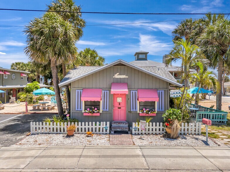 More Photos Of 1803 Gulf Blvd, Indian Rocks Beach Hotel For Sale