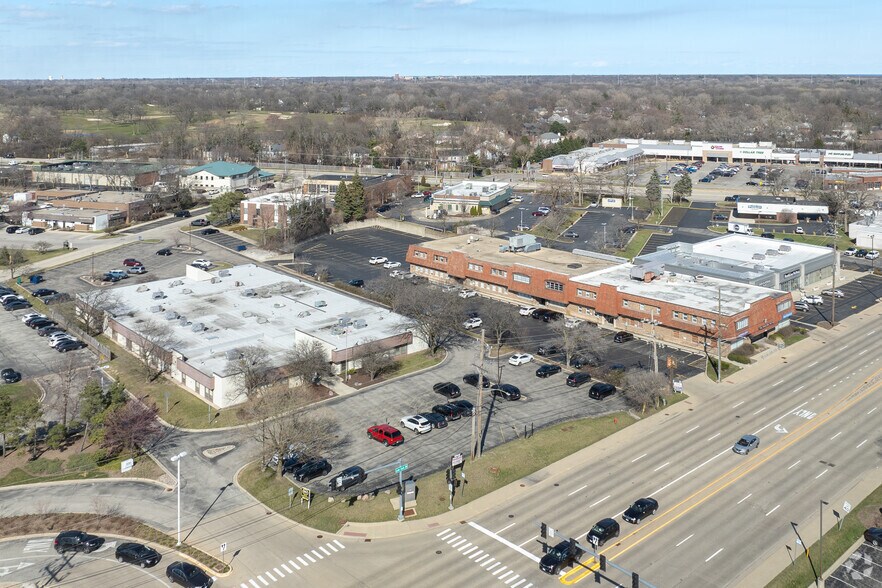 More Photos Of 400 Lake Cook Rd, Deerfield Medical For Lease