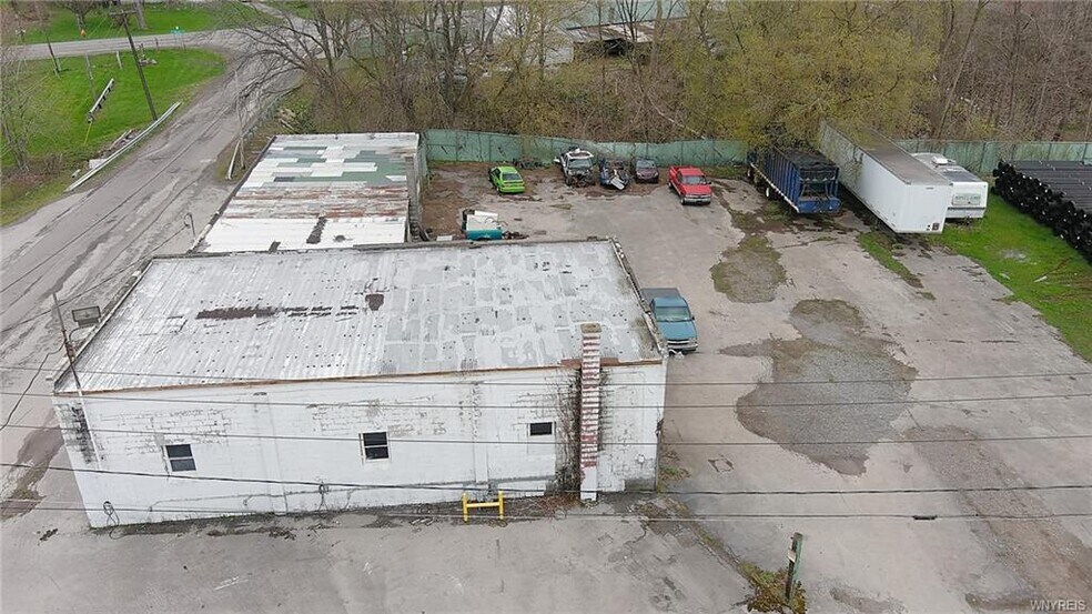More Photos Of 4529 Mill St, Medina Service For Sale
