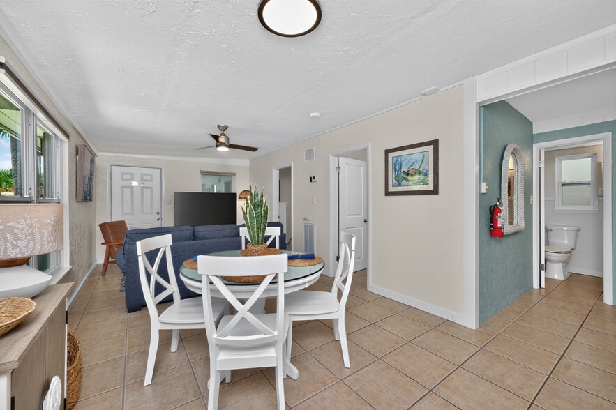 More Photos Of 1130 Gulf Blvd, Englewood Apartments For Sale