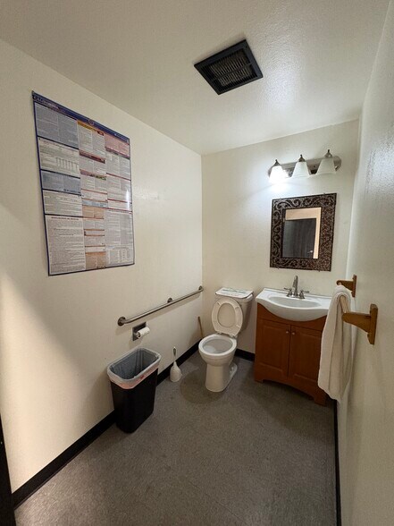 More Photos Of 11353 Pyrites Way, Rancho Cordova Unknown For Lease