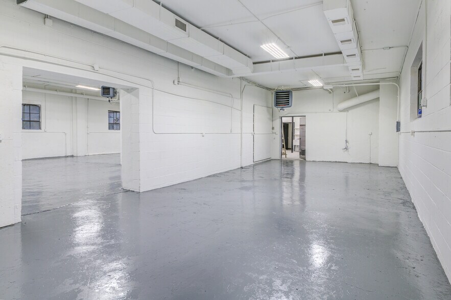 More Photos Of 46-48 Lafayette Ave, New Rochelle Warehouse For Lease