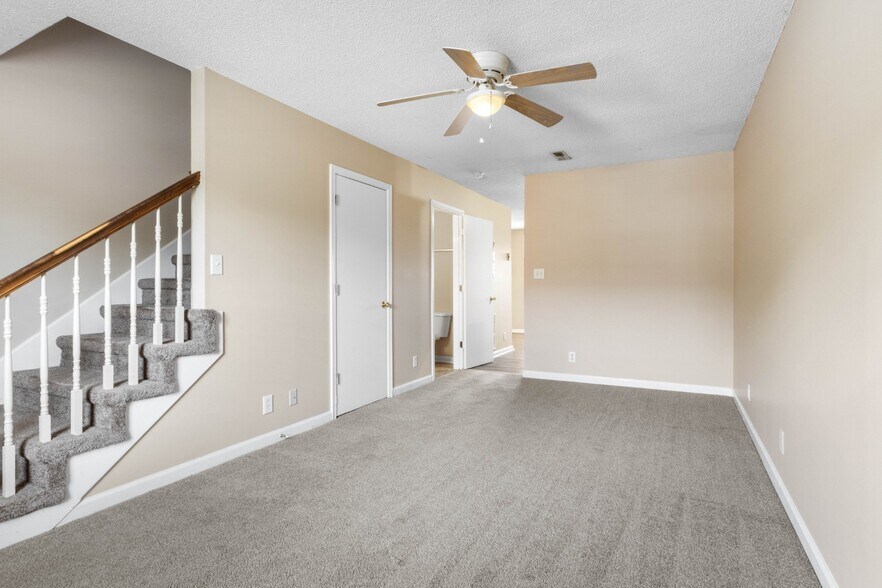 More Photos Of 2450 Caroline Dr, Clarksville Apartments For Sale