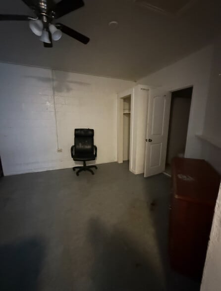 More Photos Of 8019 Richards St, Houston Flex For Sale