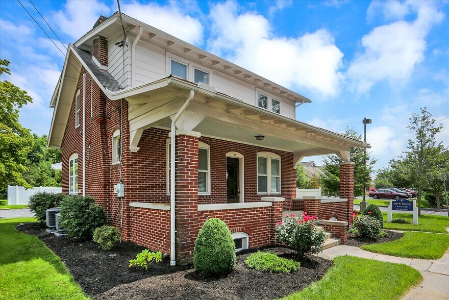 More Photos Of 27 S 34th St, Camp Hill Office For Lease