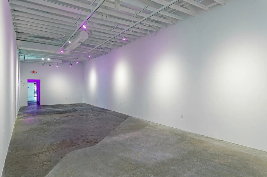 More Photos Of 217 Fairview Ave, Houston Freestanding For Lease