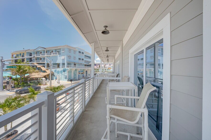 More Photos Of 1161-1165 Estero Blvd, Fort Myers Storefront Retail Residential For Sale