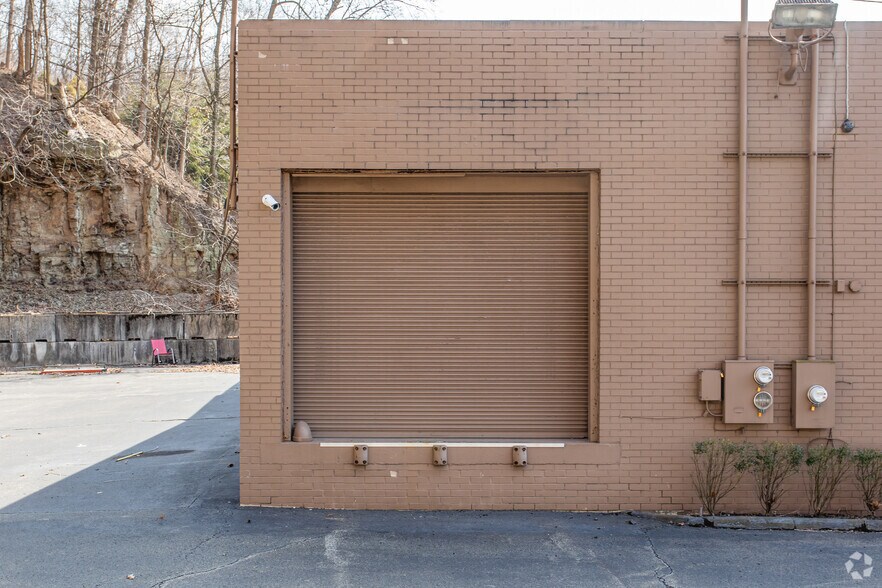 More Photos Of 1201 Banksville Rd, Pittsburgh Office For Sale
