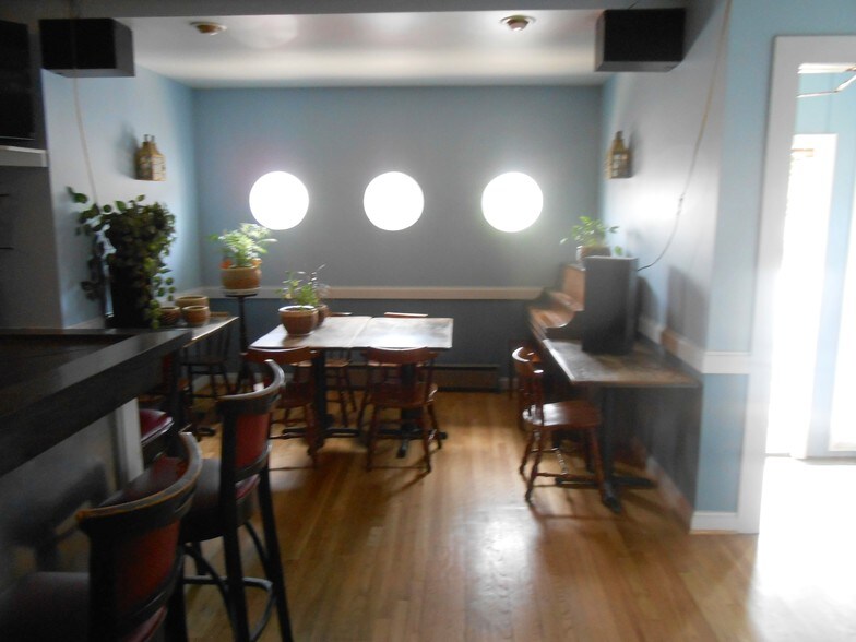 More Photos Of 6000 Eastern Ave, Baltimore General Retail For Sale