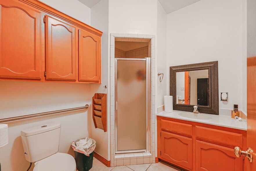 More Photos Of 2001 W Nolana Ave, McAllen Office For Lease