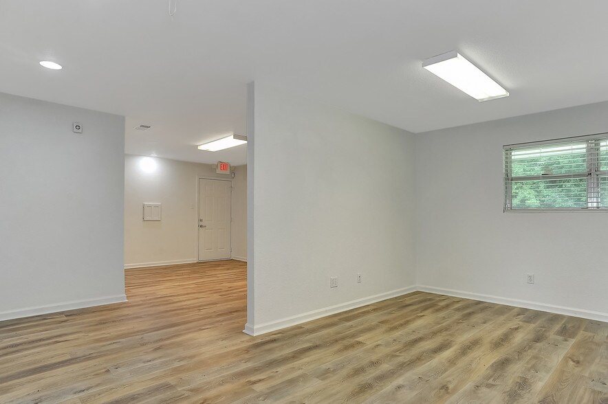 More Photos Of 2527 Fm 691, Denison Medical For Sale