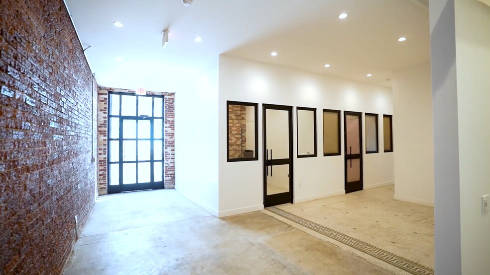 More Photos Of 1228 S Flower St, Los Angeles Light Manufacturing For Lease