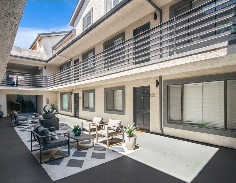 More Photos Of 5325 Denny Ave, North Hollywood Apartments For Sale