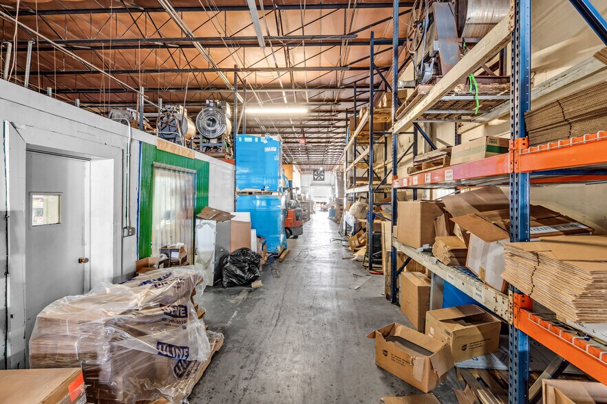 More Photos Of 7395 W 18th Ln, Hialeah Warehouse For Sale