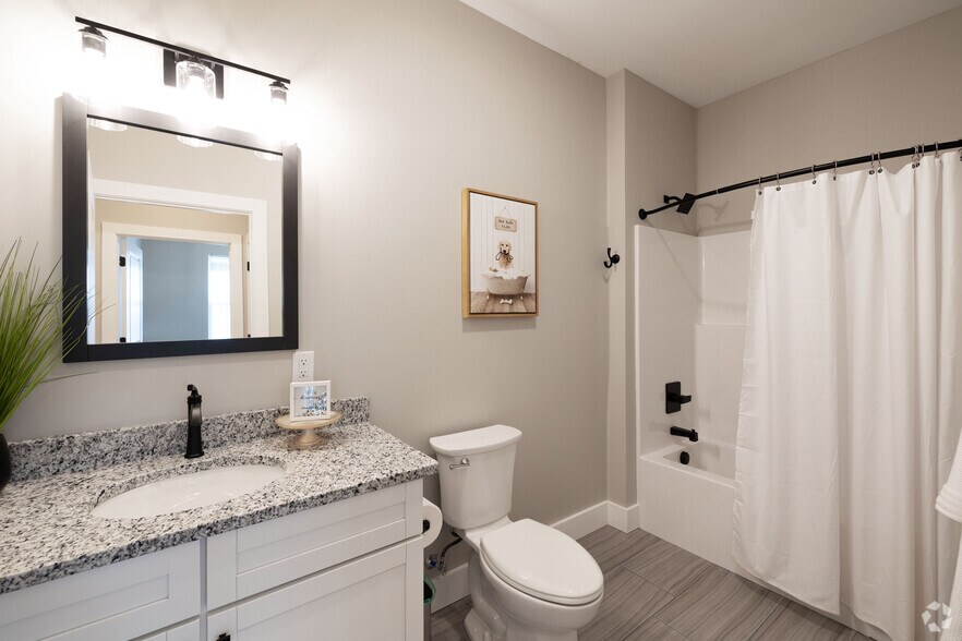 More Photos Of 271-277 State St, Schenectady Apartments For Lease