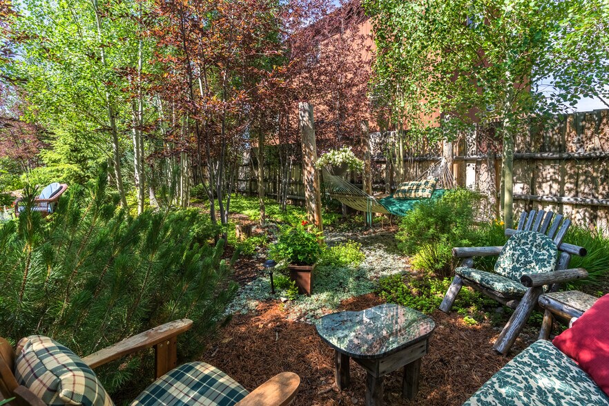 More Photos Of 717 Lake Ave, Grand Lake Specialty For Sale