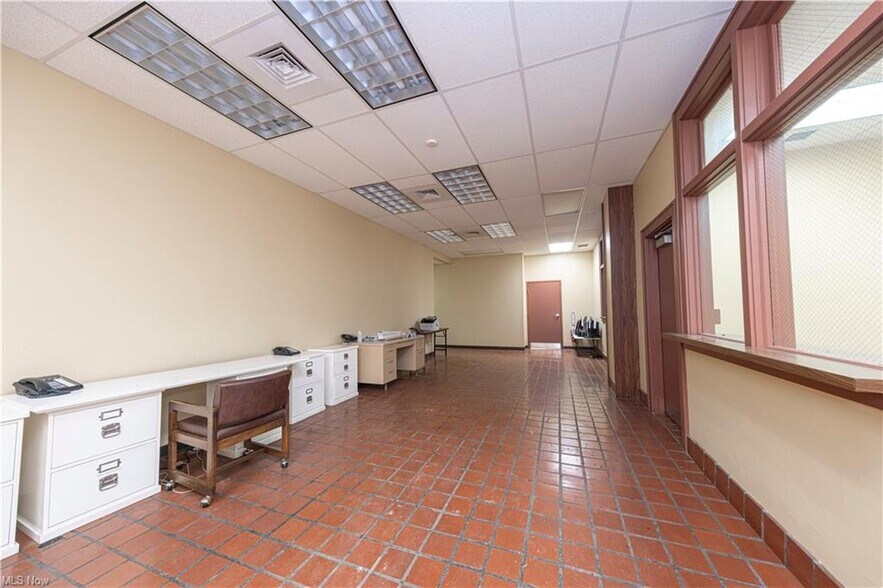 More Photos Of 1439 Sunset Blvd, Steubenville Light Manufacturing For Sale