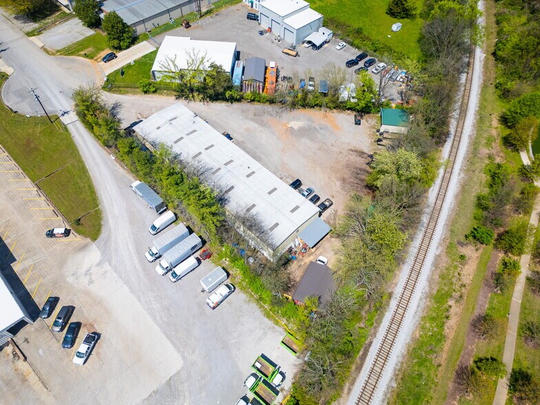 More Photos Of 1127 Harpeth Industrial Ct, Franklin Flex For Sale