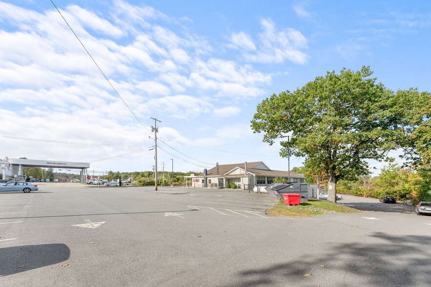 More Photos Of 119 Washington St, Plainville Restaurant For Lease