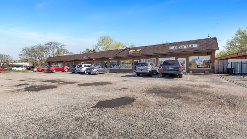 More Photos Of 10234 Lincoln Trl, Fairview Heights General Retail For Sale