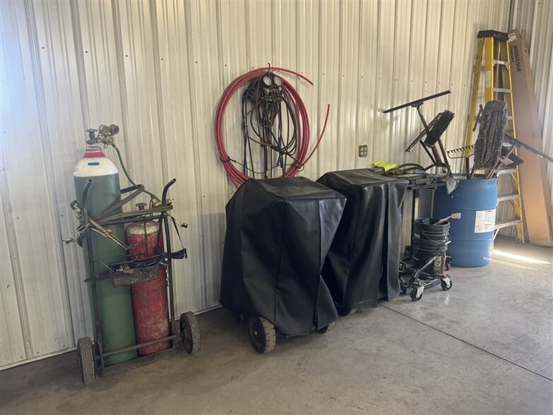 More Photos Of 8062 US Route 127, Greenville Flex For Sale
