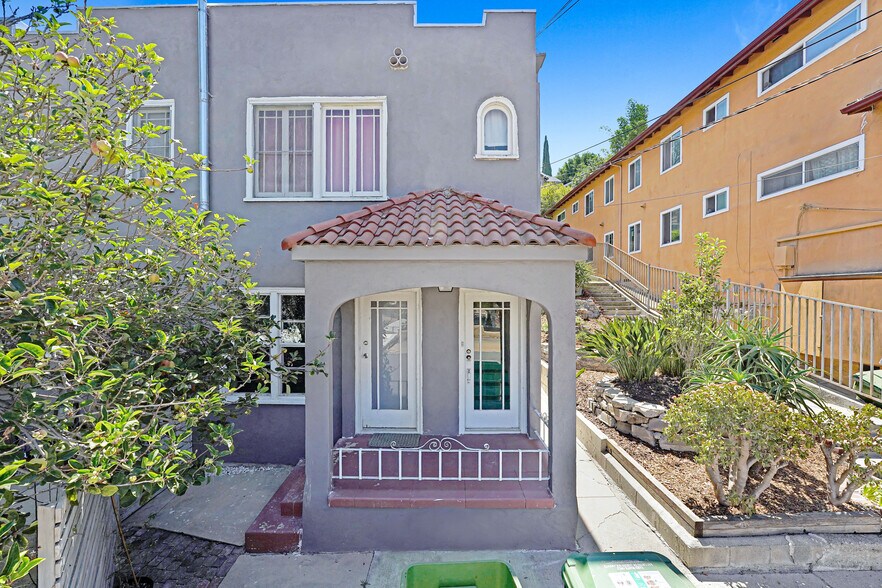 More Photos Of 832 Hyperion Ave, Los Angeles Apartments For Sale
