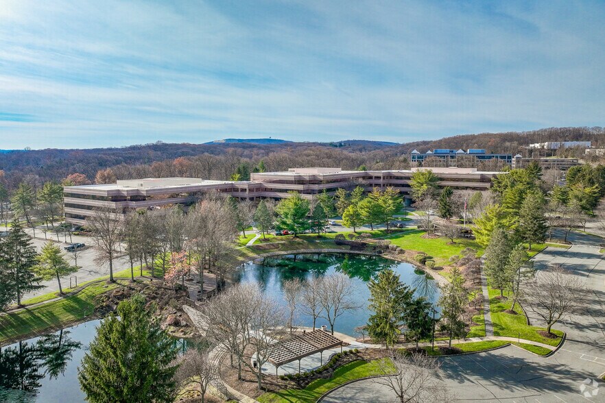More Photos Of 300 Interpace Pky, Parsippany Office For Lease