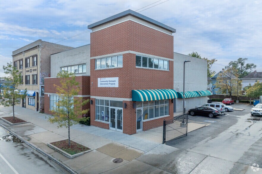 More Photos Of 5225-5253 W Madison St, Chicago Storefront Retail Office For Sale