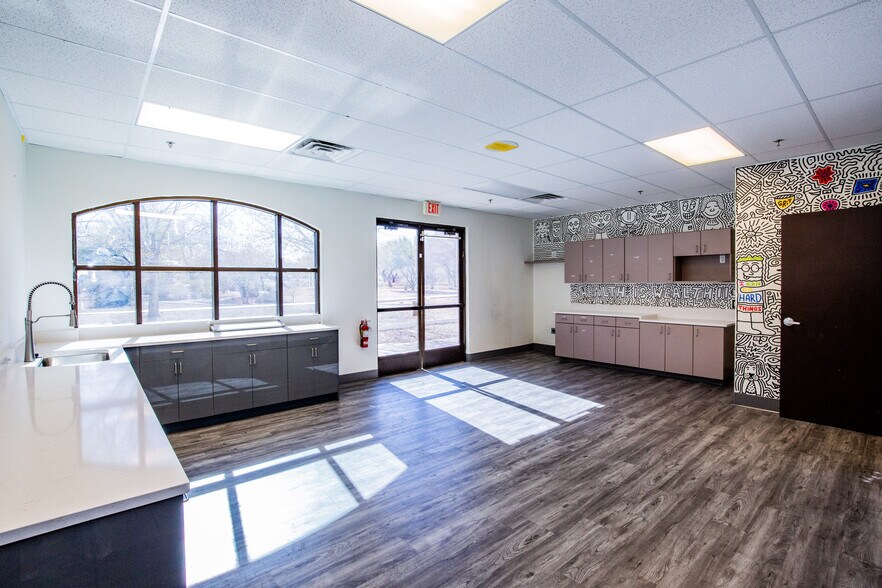 More Photos Of 2635 Box Canyon Dr, Las Vegas Medical For Sale