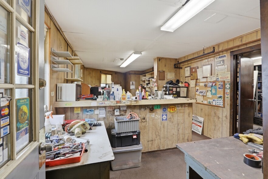 More Photos Of 727 Summer St, Lynn Industrial For Sale