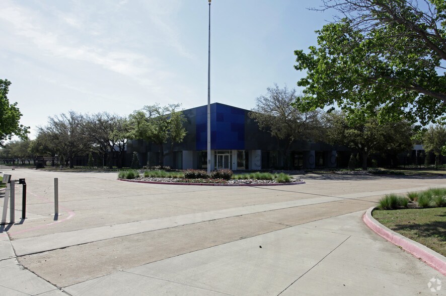 Primary Photo Of 3000 Skyline Dr, Mesquite Manufacturing For Sale