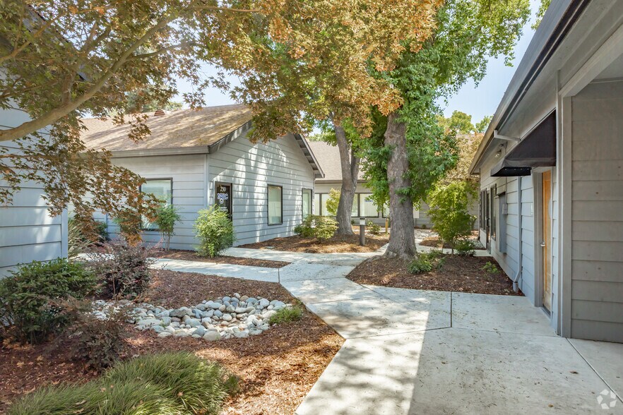 More Photos Of 3336 Bradshaw Rd, Sacramento Medical For Lease