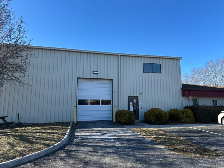 More Photos Of 3160 State St, Blacksburg Manufacturing For Lease