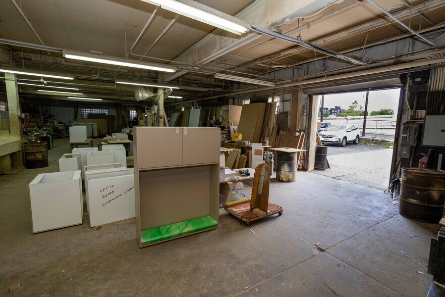 More Photos Of 10-24 W Mravlag Pl, Elizabeth Warehouse For Sale
