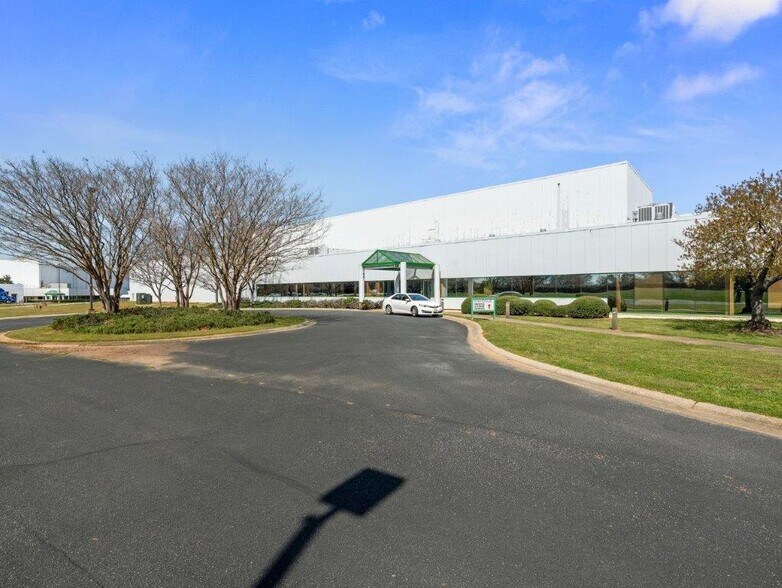 More Photos Of 201 Puckett Ferry Rd, Greenwood Warehouse For Lease