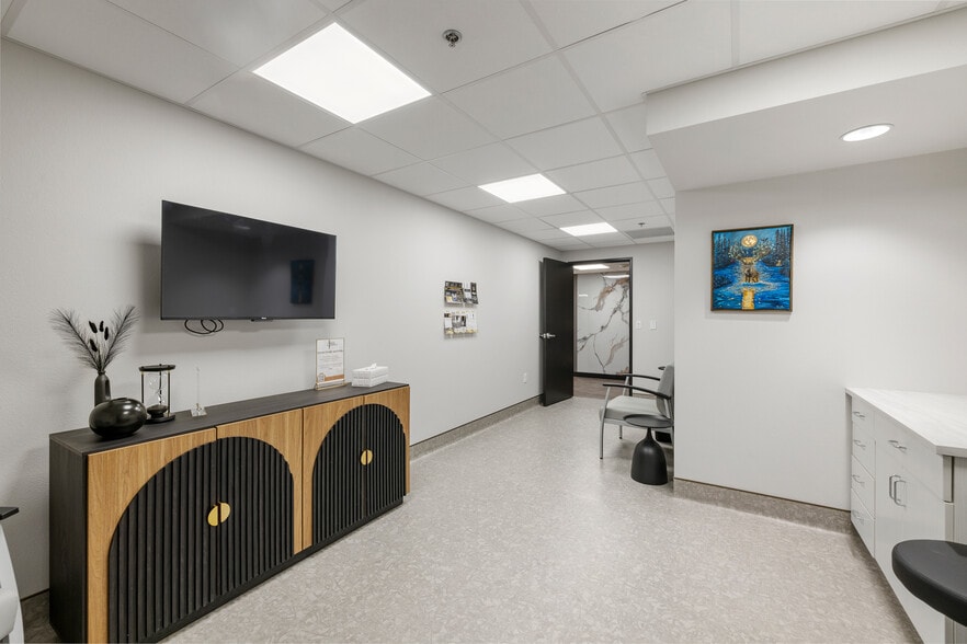 More Photos Of 234 E 1st St, Casper Healthcare For Lease