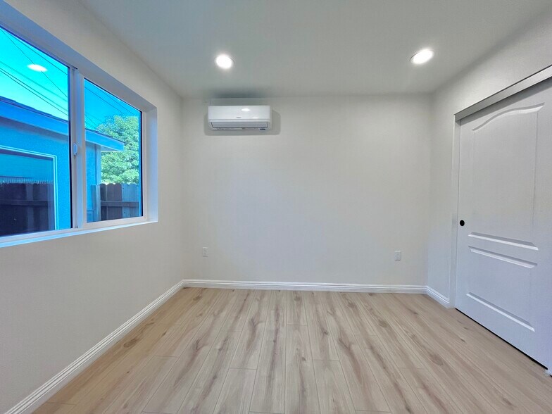 More Photos Of 938 E Sandra Ave, Arcadia Apartments For Sale