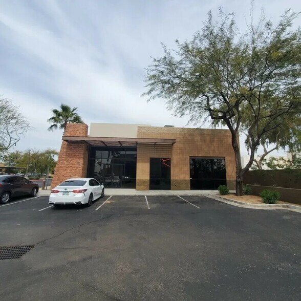 More Photos Of 16841 N 31st Ave, Phoenix Office For Sale