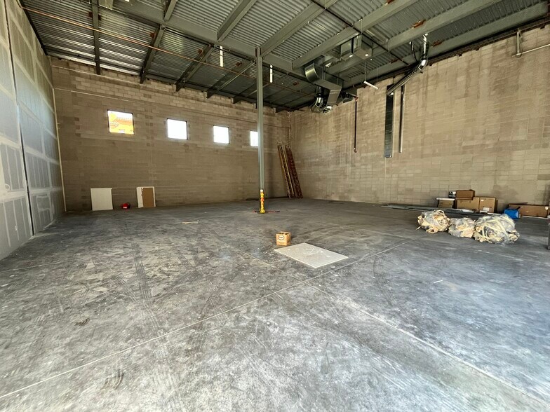 More Photos Of 9271 E Hidden Spur Trl, Scottsdale Industrial For Sale