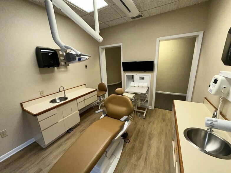 More Photos Of 3875 S Florida Ave, Lakeland Medical For Sale
