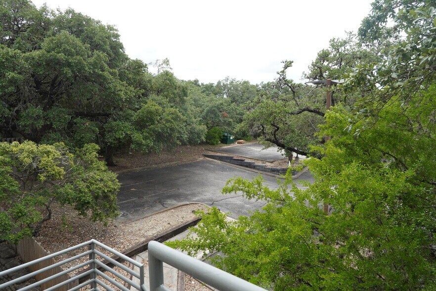 More Photos Of 12501 Judson Rd, San Antonio Medical For Lease
