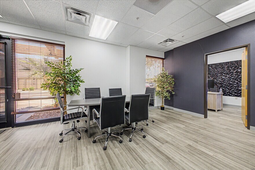 More Photos Of 2680 S Val Vista Dr, Gilbert Medical For Lease