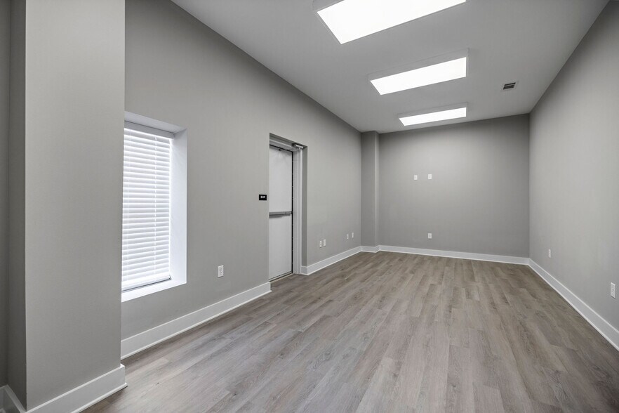 More Photos Of 44530 Hood Rd, Hammond Industrial For Sale