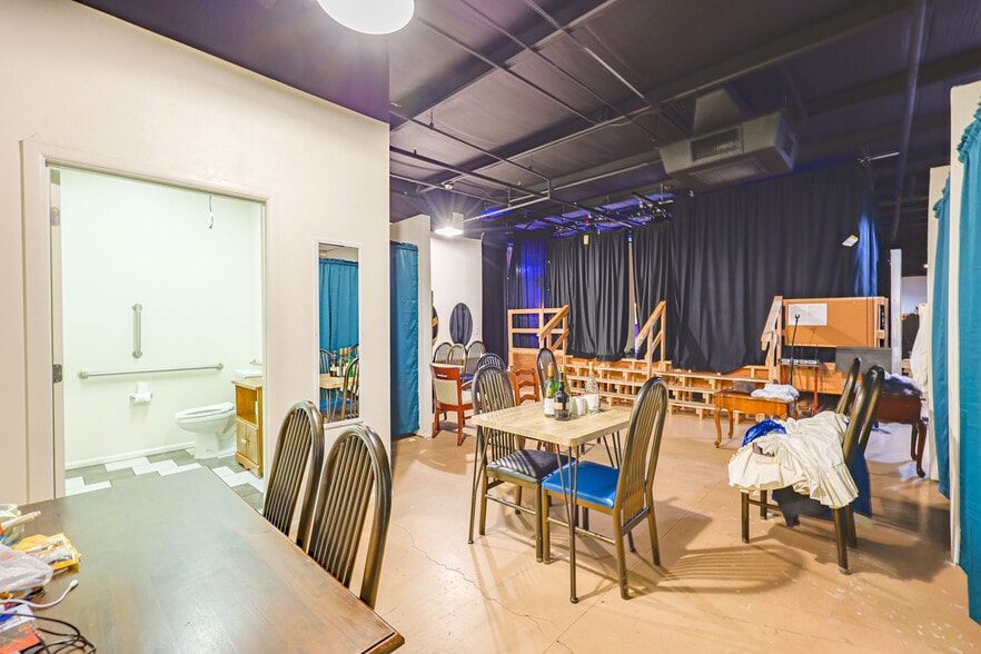 More Photos Of 290-292 N Huachuca Blvd, Huachuca City Restaurant For Sale