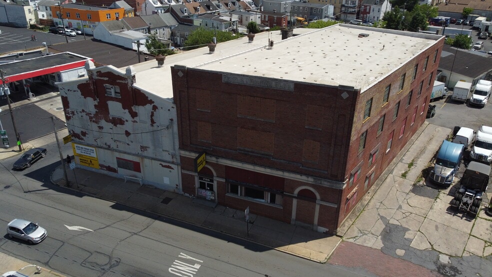 More Photos Of 722 Spring St, Reading Manufacturing For Sale