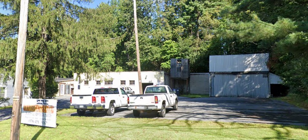 Primary Photo Of 2076 W Main St, Stroudsburg General Retail For Lease