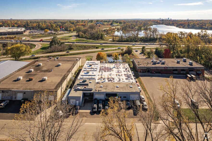More Photos Of 1065 Viking Dr E, Maplewood Light Manufacturing For Sale