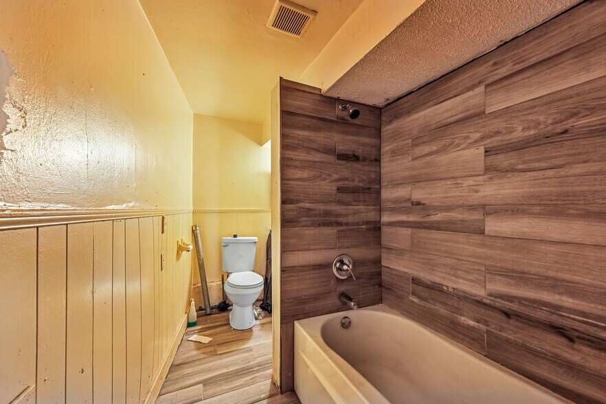 More Photos Of 906 Verret St, New Orleans Multifamily For Sale