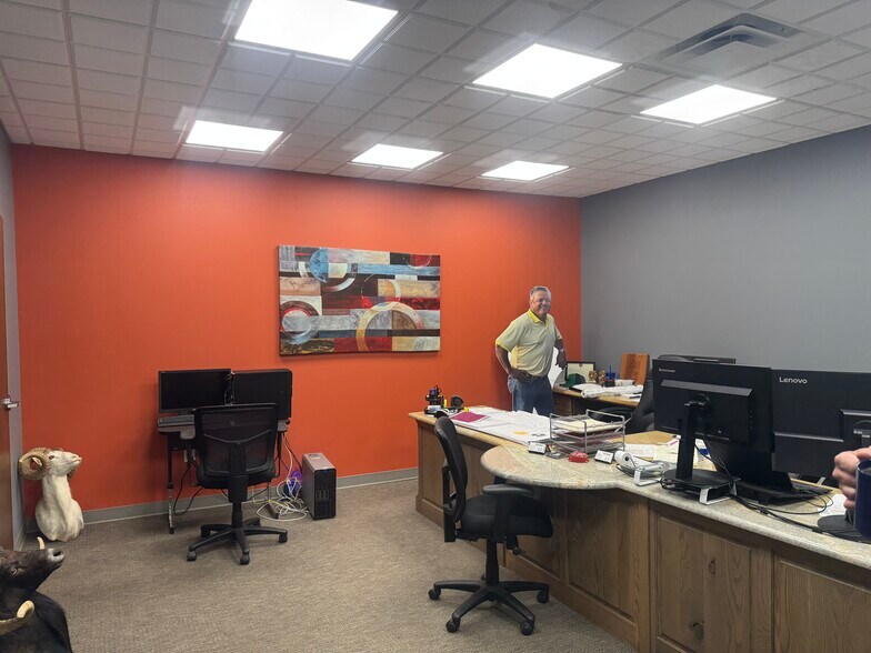More Photos Of 1150 Martin Luther King Fwy, Fort Worth Warehouse For Lease