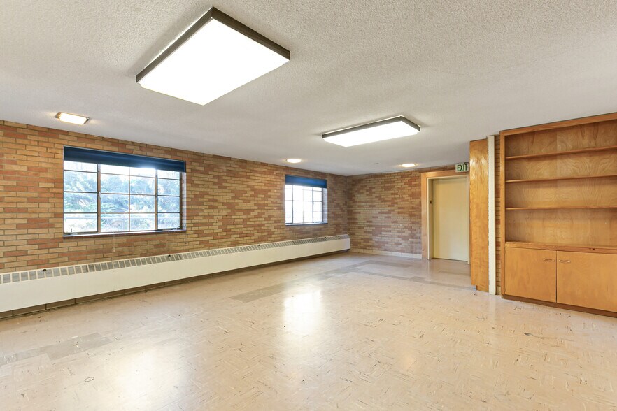 More Photos Of 3955-3995 N Irving St, Denver Religious Facility For Lease